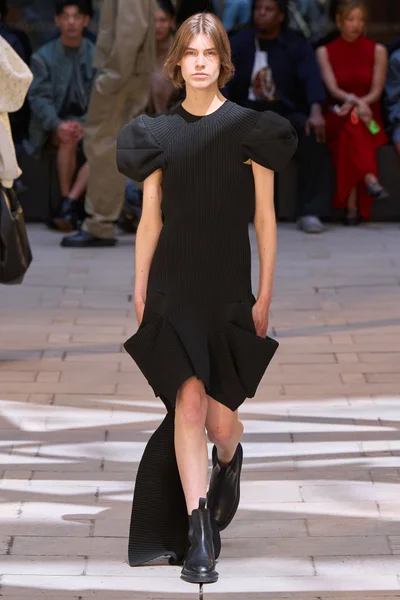 Look 42